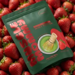 Białko MATCHA MOMMY Whey Protein – Truskawka 600g – Muscle Mommy