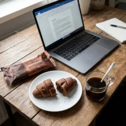 Croissant Niskowęglowodanowy – Podwójna Czekolada 50g – BeKeto