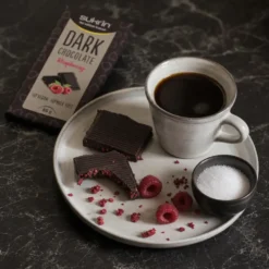 Czekolada Gorzka z Malinami 85g – SUKRIN