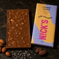 Czekolada Keto z Kawałkami Karmelu i Migdałów 75g – Nick’s
