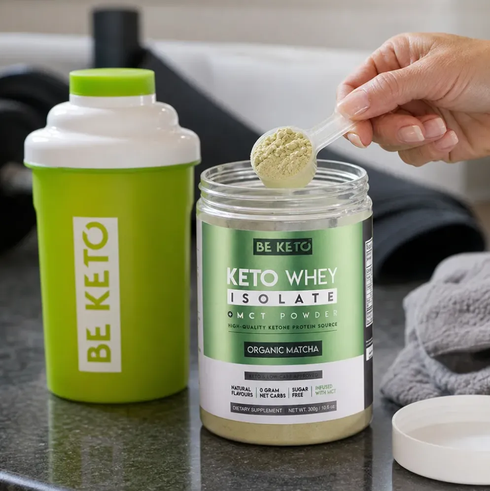 Izolat Białka z Olejem MCT – Matcha 300g – BeKeto