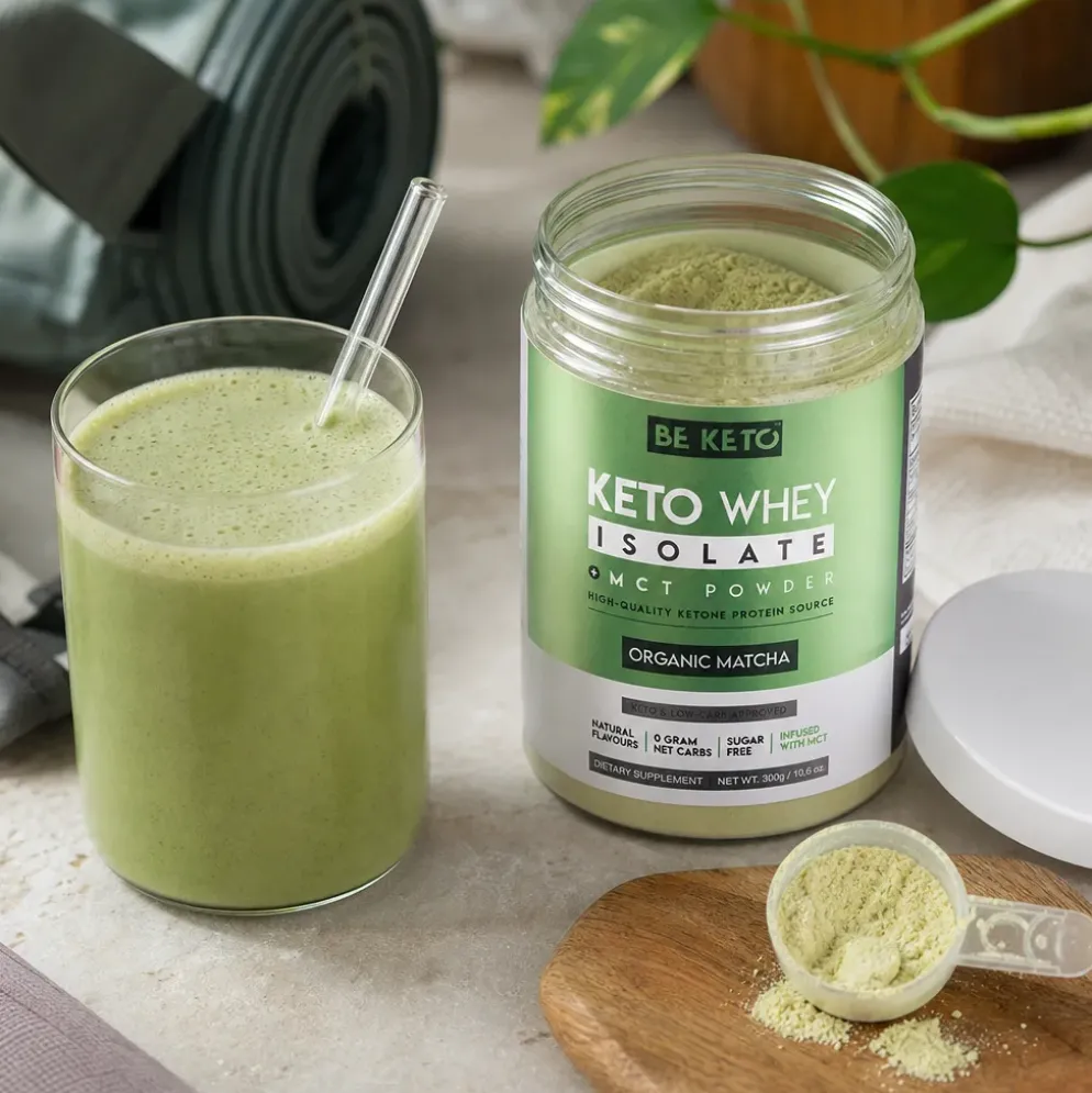 Izolat Białka z Olejem MCT – Matcha 300g – BeKeto
