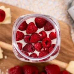 Krem Keto z MCT – Biała Czekolada z Maliną 250g – BeKeto