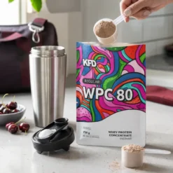 Odżywka Białkowa WPC 80 – Jogurt Wiśniowy 750g – KFD